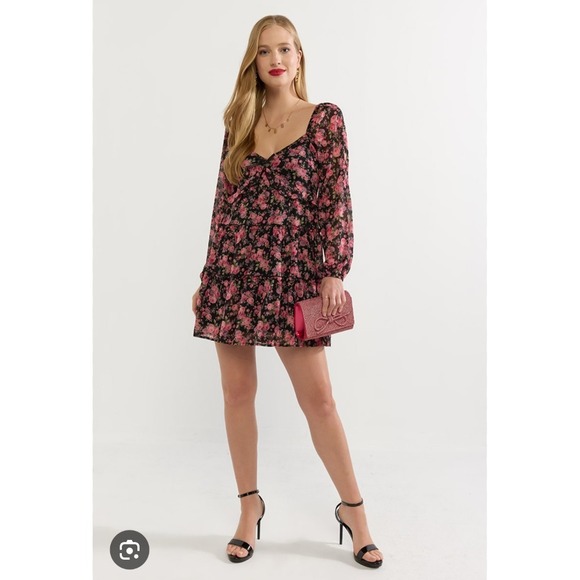 Francesca's Collections Dresses & Skirts - NWT Francesca's Sz L Pink Floral Babydoll Balloon Sleeve Tiered Mini Dress